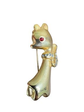 Vintage Gold Tone Giraffe Brooch with Red and Clear Rhinestones